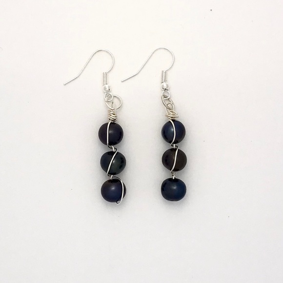 🌻3/$25 Earrings Handmade - Picture 1 of 1